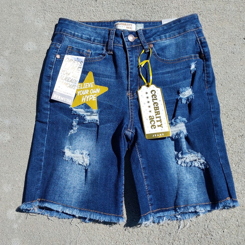 Celebrity Ace Distressed Bermuda Size 3 / 26 Brand New With Tags Kids Blue Jeans
